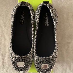NWOT Fabric & Bling Esprit Flats 6M